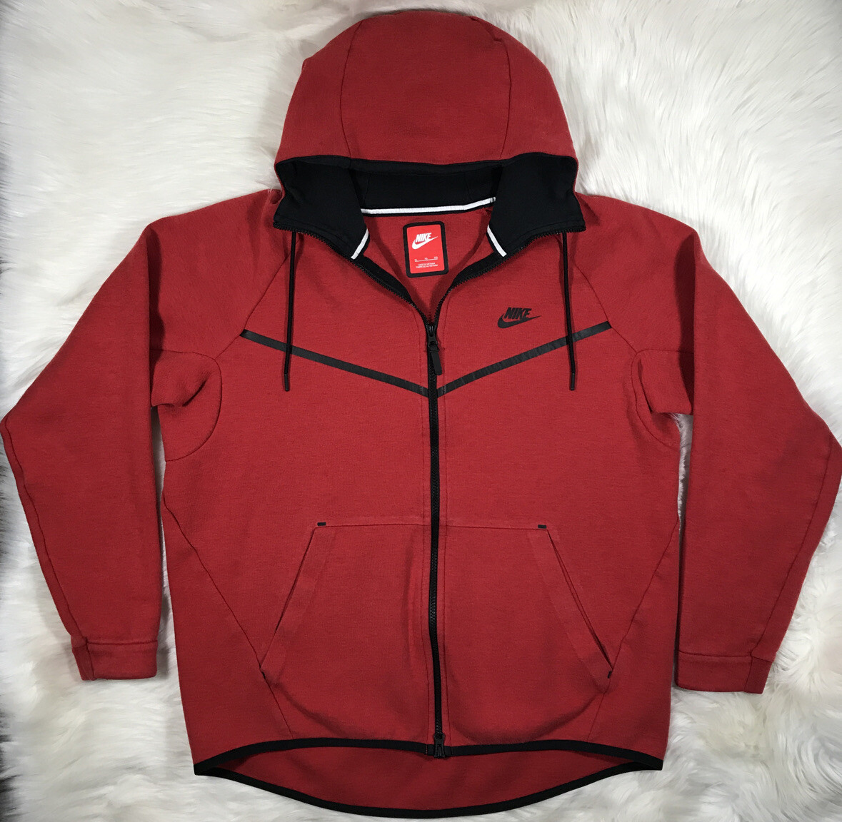 run hood jacket asics