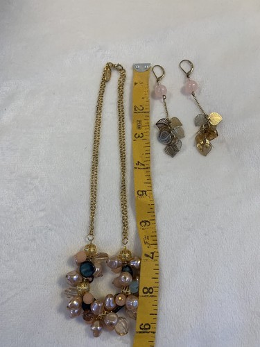 Vintage George Gold Tone Pink And Blue Faux Pearl Necklace And Earrings - Picture 7 of 12