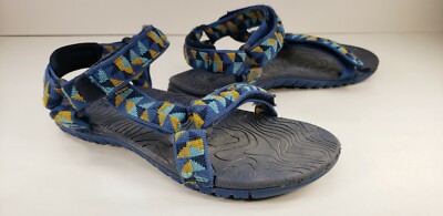 teva hurricane 3 sandals