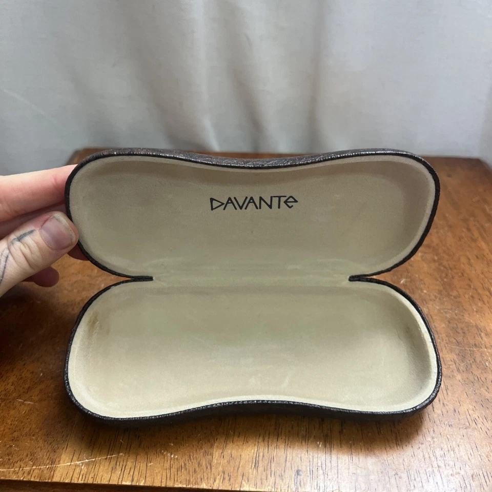 DAVANTE LEATHER SUNGLASS CASE Brown Crocodile hard shell storage velour - Image 3 of 4