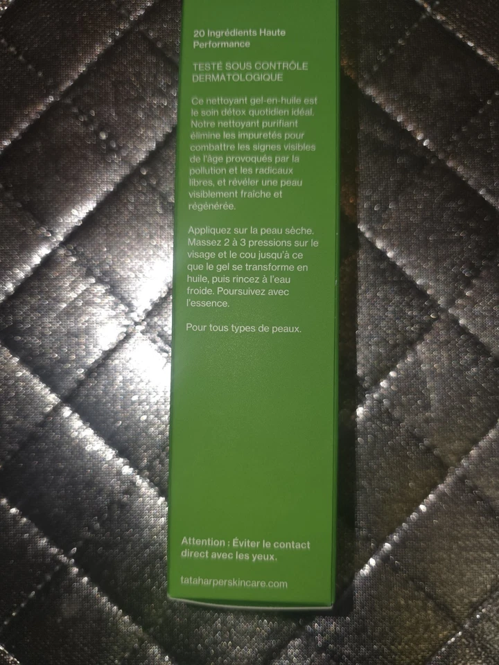 Tata Harper Purifying Cleanser tratamento diário de desintoxicação 1,7 oz - Imagem 2 de 3