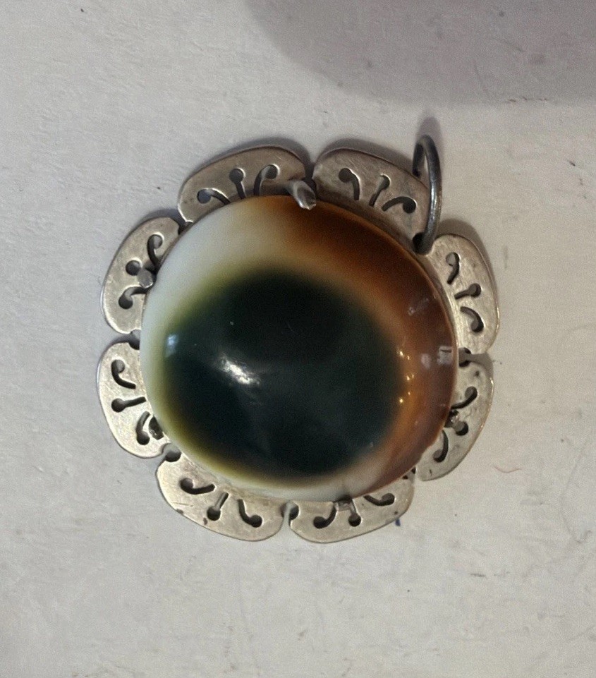 Vintage Operculum Shell Large Pendent Silver Color - image 1