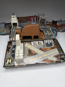 Micro Machines Mega Van City Military Battle Zones Combat Carrier Galoob 1991