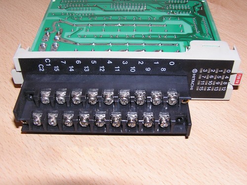 HITACHI POM-RW 33016133-6 HIZAC EM II 16x Relay Output Card as new condition - Picture 4 of 7