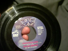 WAYLON JENNINGS AMERICA & PEOPLE UP IN TEXAS 45 RECORD RCA PB-13908