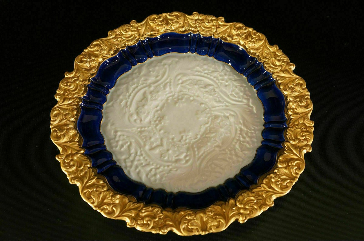 Antique Meissen Decorative porcelain plate White and cobalt