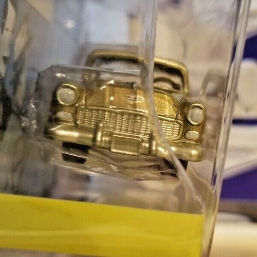 Greenlight 1955 Chevy Bel Air 1:64 Diecast GM Builds Fifty Millionth Car - Bild 3 von 6