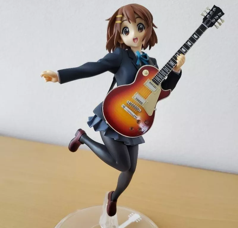 Alter K-ON!: Yui Hirasawa 1:8-Scale PVC Figure