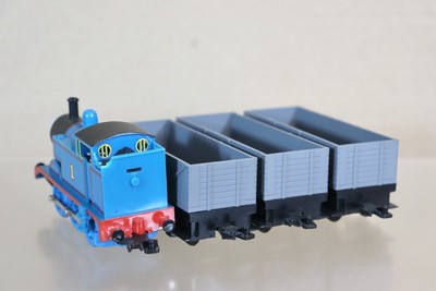 HORNBY THOMAS the TANK ENGINE WIND UP CLOCKWORK 0-6-0 thomas