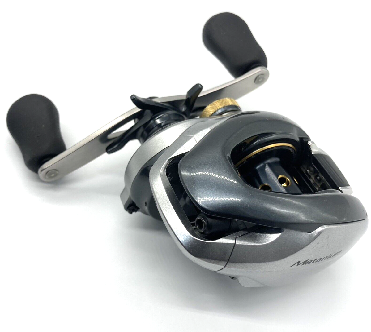 Shimano 13 Metanium XG Right Handed Bait Casting Reel From Shimano 13 Metanium XG Right Handed Bait Casting Reel From