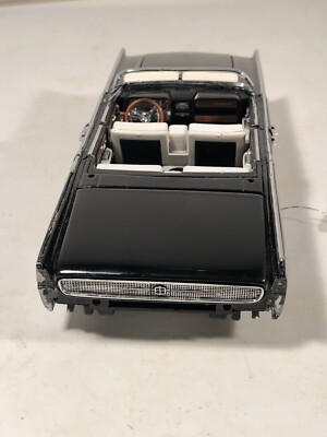 Franklin Mint 61 Lincoln Continental 4 Door Convertible 1:24