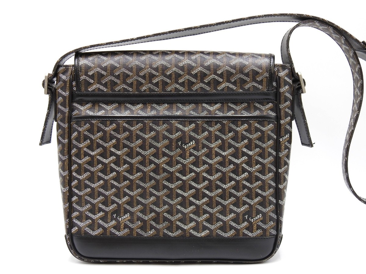 Auth GOYARD Goyardine Grand Bleu MM Shoulder Bag PVC Canvas