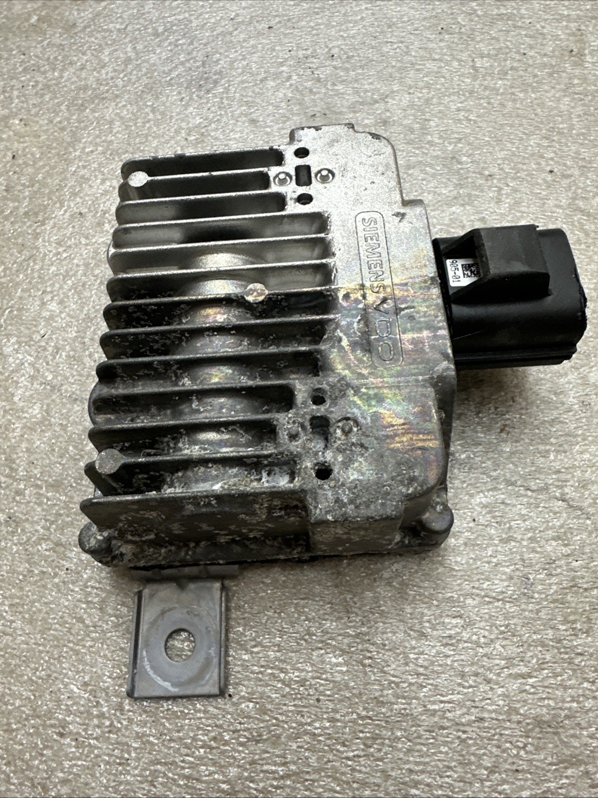 2011 ASTON MARTIN DB9 FUEL PUMP CONTROL MODULE ID 7H42-9D372-AA