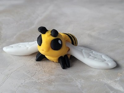 Cute Bumble Bee or Wasp Bug Fidget 3D - Movable Wings and Abdomen