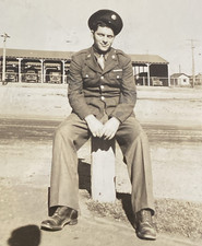 1943 WWII US Military Soldier Handsome Man in Uniform Automobiles Photo P17r19