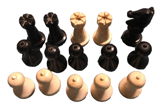 Vintage Chess Replacement Pieces (15 in set) - Picture 2 of 5