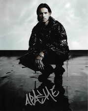 * APASHE * signed 8x10 photo * RENAISSANCE *COA *