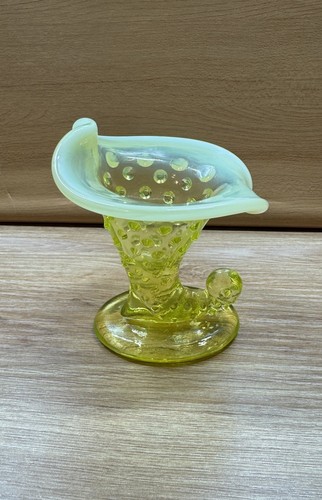 Fenton Topaz Hobnail Opalescent Miniature Cornucopia 1940s/50s Small - Picture 2 of 12