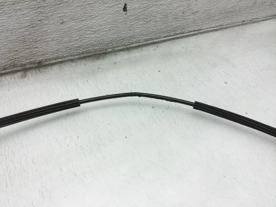 Actuador de cierre de cerradura de puerta delantera derecha Ford Mustang 2010-2014 Ar3z-63221A00-B Foto 3 de 4