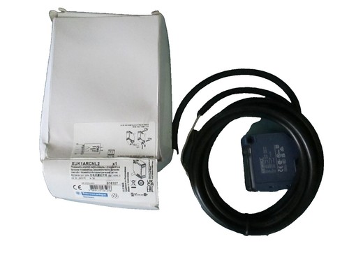 Sensore Fotoelettrico Telemecanique XUJ-K803538 - 24 VDC - Usato Funzionante