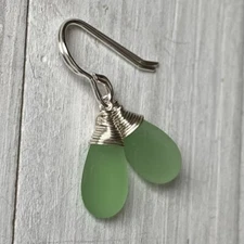 Min Favorit Peridot Green Sea Glass Teardrop & Silver Pl Artisan Wrap Earrings