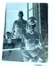 Foto Negativ WK2 Wehrmacht Offizier mit Wiederholungsspange & Adjutant   #91
