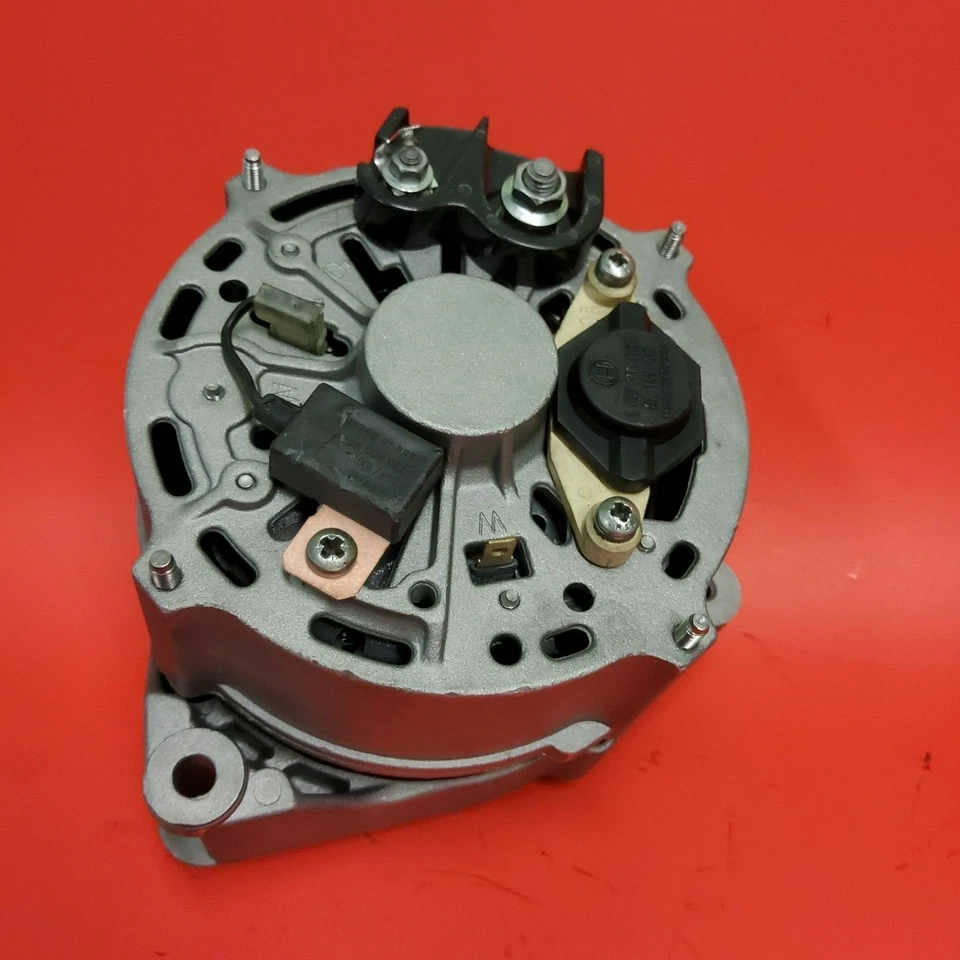 Alternador de 90 amperios motor 1,8 litros 4 cilindros VW Cabriolet 1986 a 1993  Foto 2 de 4