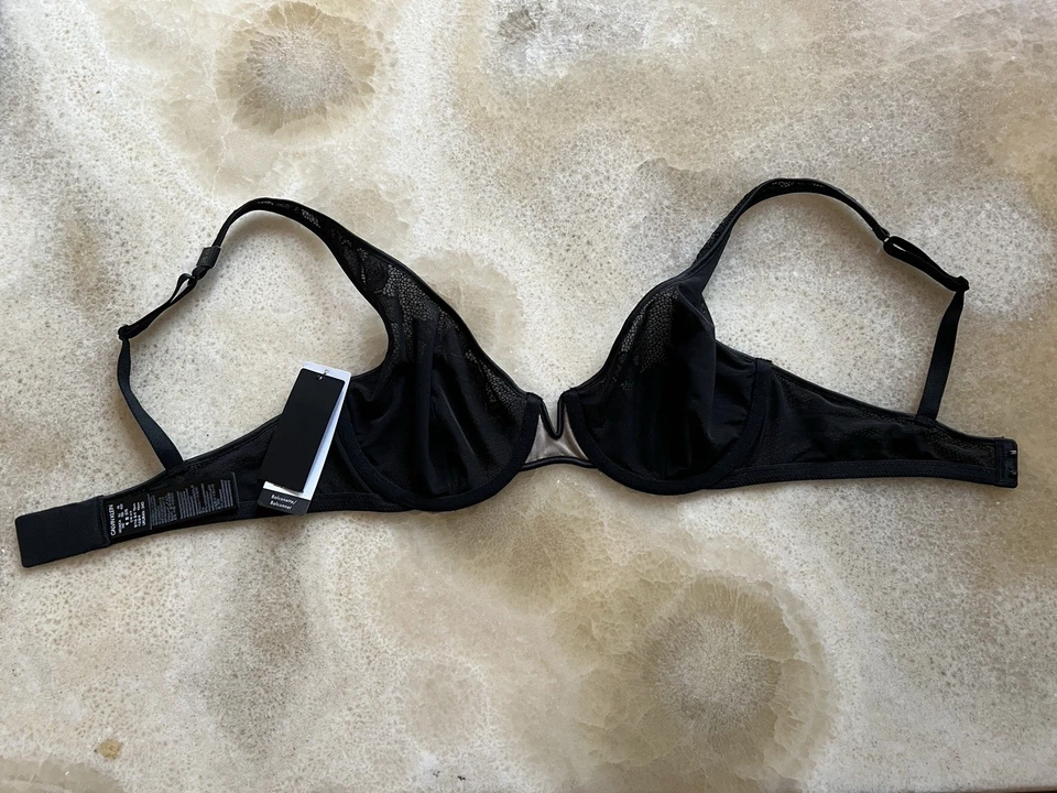 Calvin Klein Black Label underwired lace bra, size 34D, RRP £ 50 + - Image 2 of 4