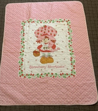 Vintage 80s Strawberry Shortcake Baby Girl Quilt Blanket Pink Polka Dot 43"x34"