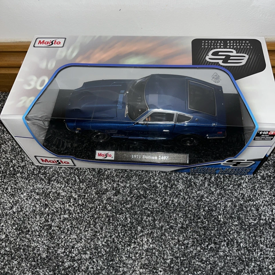 NEW MAISTO 1:18 Diecast Model Car - 1971 Datsun 240Z  in Blue Sealed ideal gift - Image 2 of 4