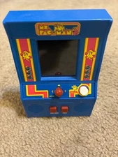 Basic/Fun/Bandai Ms Pac-Man Arcade Classics - Retro Mini Arcade Game, Multicolor