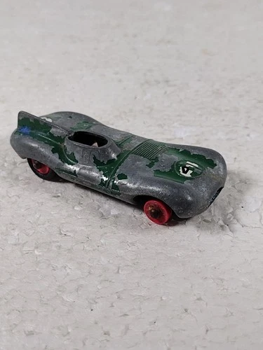 Matchbox Lesney No.41 D-Type Jaguar Vintage Car Rare Red Hubs For Restoration