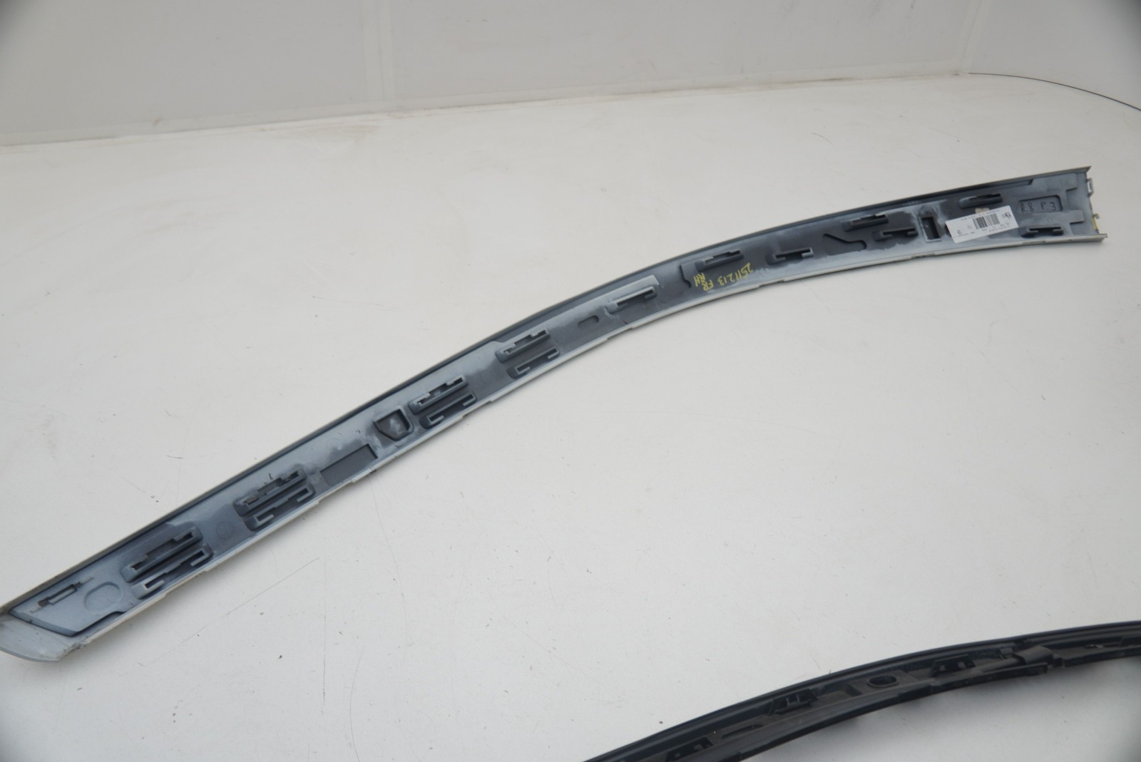Right Roof Pillar Molding Body Cover Trim Panel Bracket Set 51627372042 BMW i8