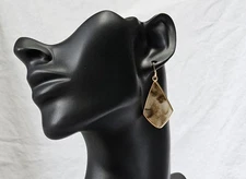 JASMINE LANE Gold Tone Brown & White Marbled Dangle Earrings J1-3374