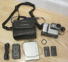 Sony Digital Mavica MVC-FD88 1.3MP 16x Zoom Camera 2 Batteries Case Tested