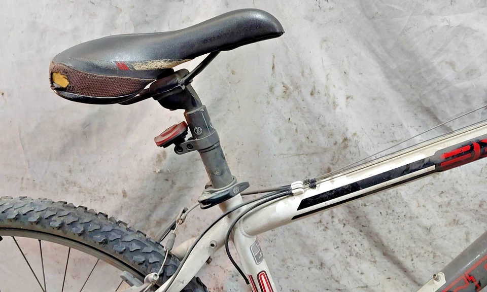 08' Trek 820 MTB Bike 16" Small Hardtail Front Suspension Steel Shimano Commuter - Image 4 of 4