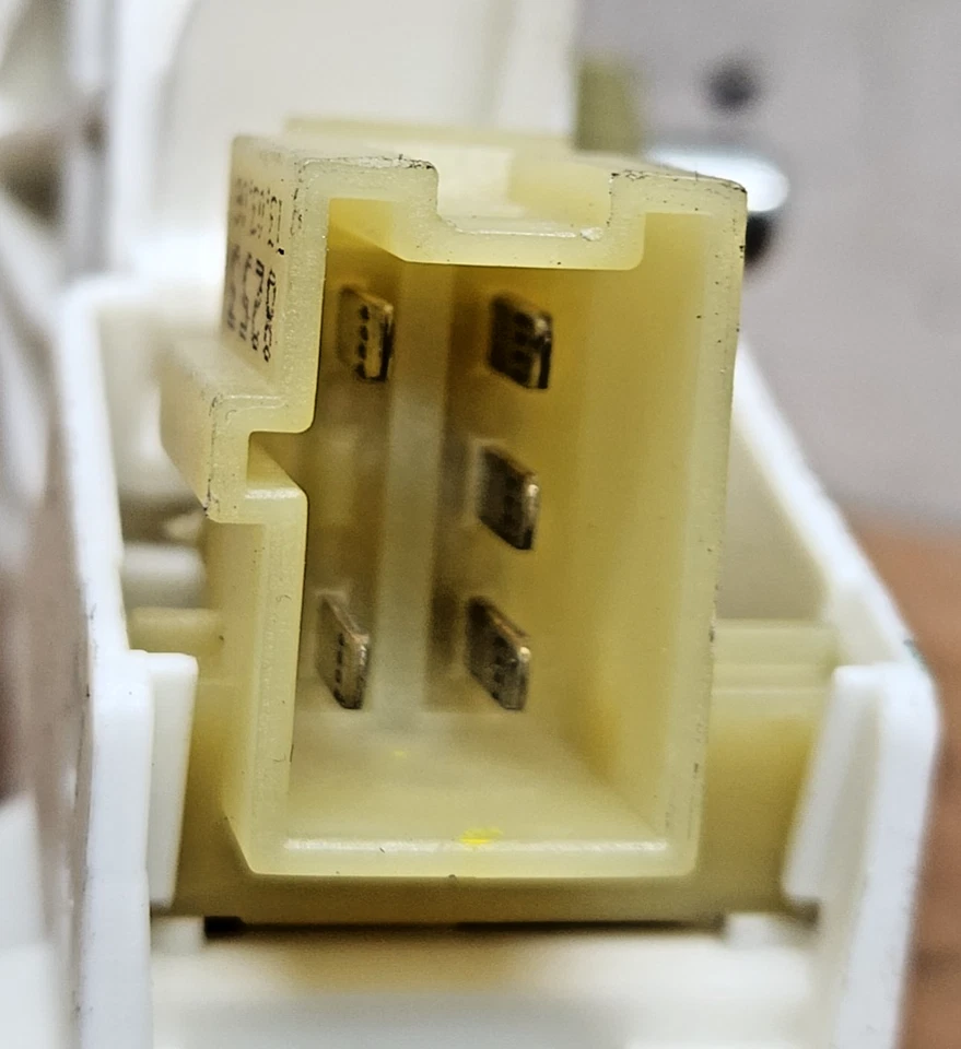 Motor de ventana trasera izquierda Mercedes-Benz R350 R320 R500 2006-2011 A2518200108 OEM Foto 4 de 4