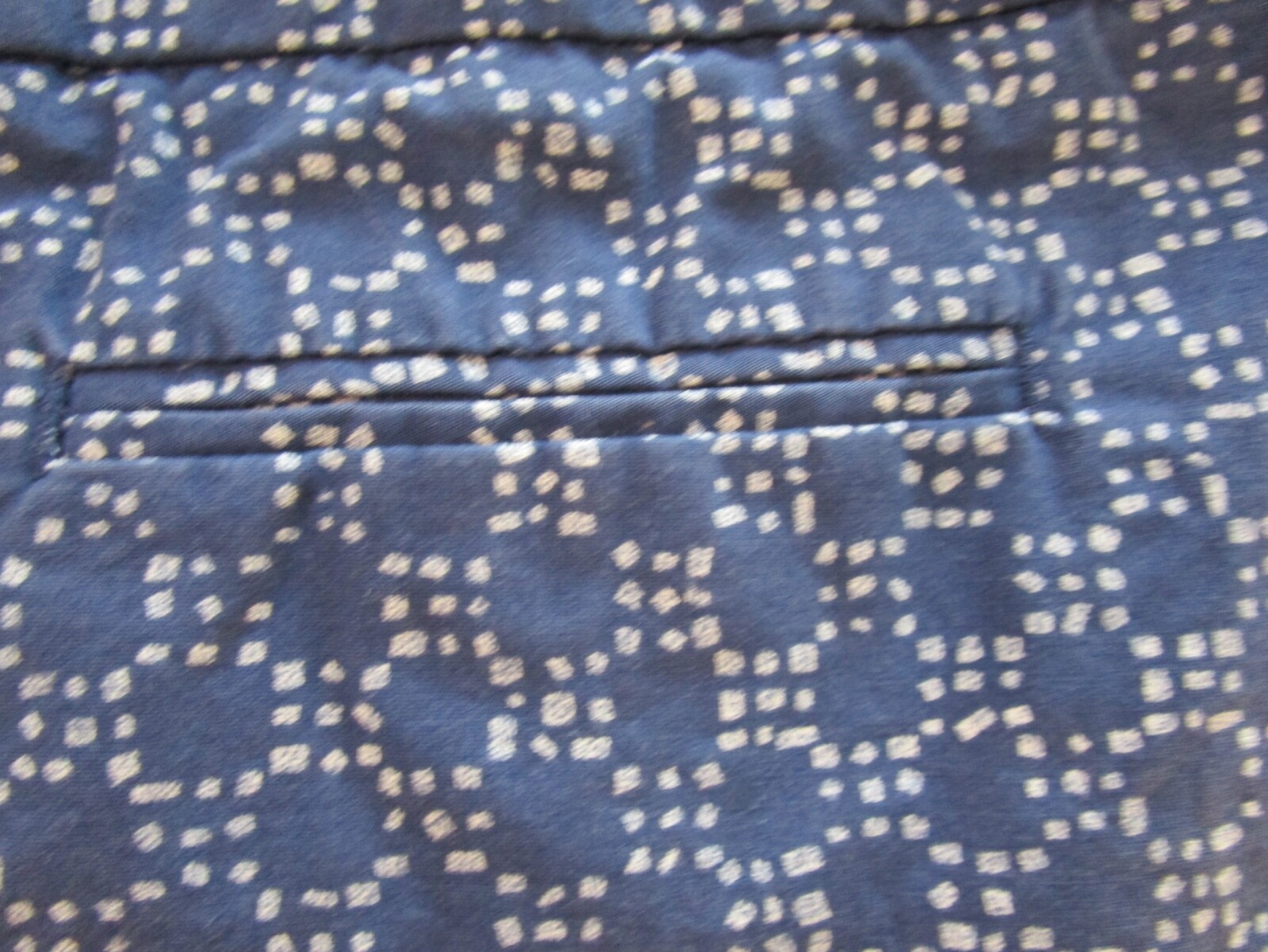 Gap Blue White Geometric Pattern Short Shorts Wom… - image 2