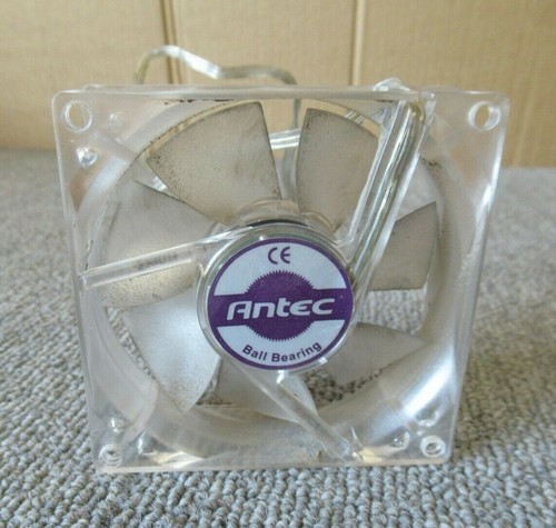 2 x Antec 0761345-75001-1 PRO 80mm 3Pin plug Double Ball Bearing Clear Case Fan - Picture 2 of 3