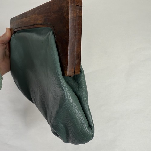 Elk Green Genuine Leather Small Clutch Purse W/ Wooden Closure Pristine Inside - Picture 16 of 24