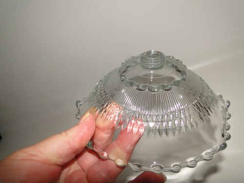Plato de caramelo de vidrio vintage, clavija pisada. Plato de cristal solamente, SIN BASE - Imagen 4 de 8