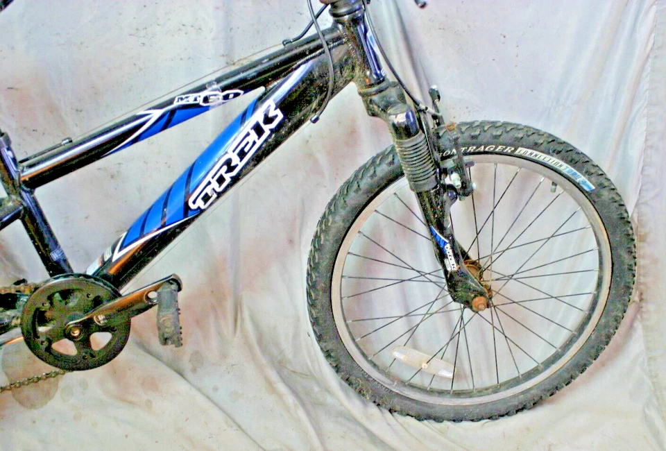 2010 Trek MT60 20" Kids Bike 6 Speed Rigid SRAM Tektro Black Blue USA Shipper - Image 4 of 4