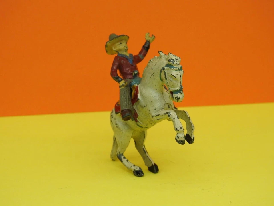 CHARBENS 1930S RARO PRE GUERRA PLOMO SALVAJE OESTE SERIE RODEO VAQUERO EN CABALLO DE CRÍA Foto 2 de 4