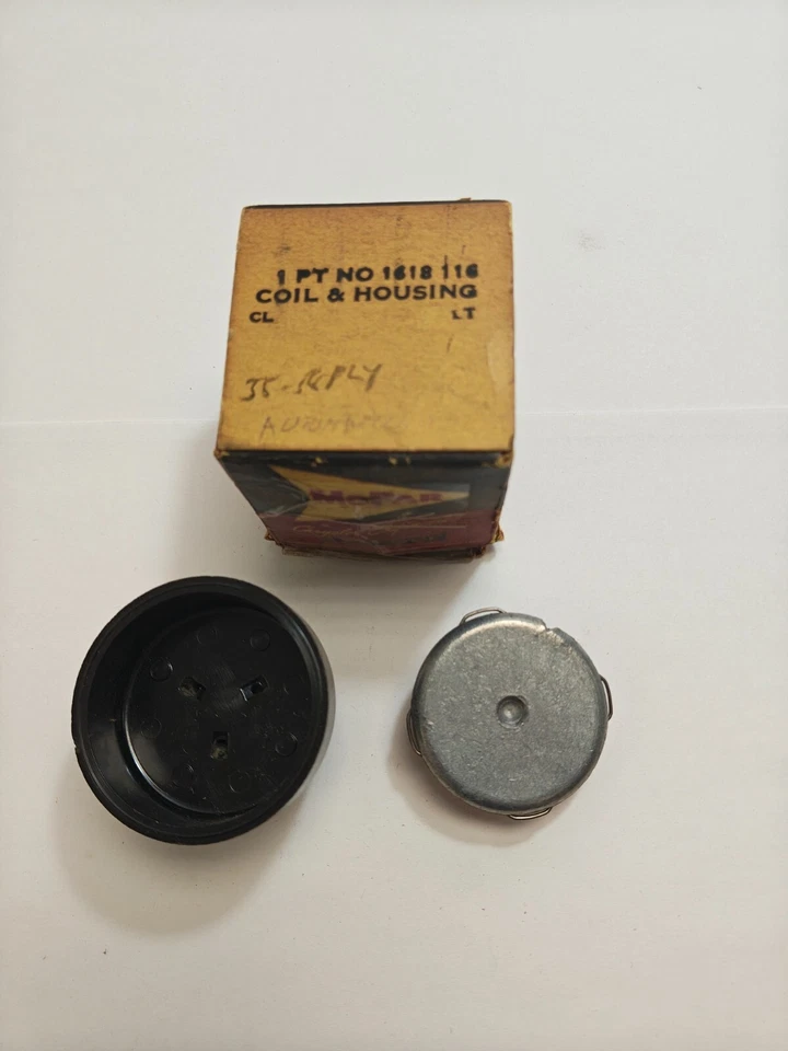 1956-1959 Plymouth Belvedere 6-Cyl Carburetor Choke Coil & Housing 1618116 NOS. - Image 4 of 4