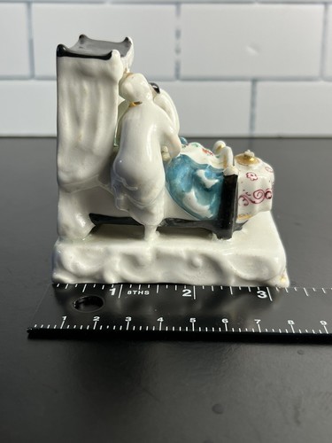 Fairing Figurine The Last To Bed To Put Out The Light - Picture 7 of 9