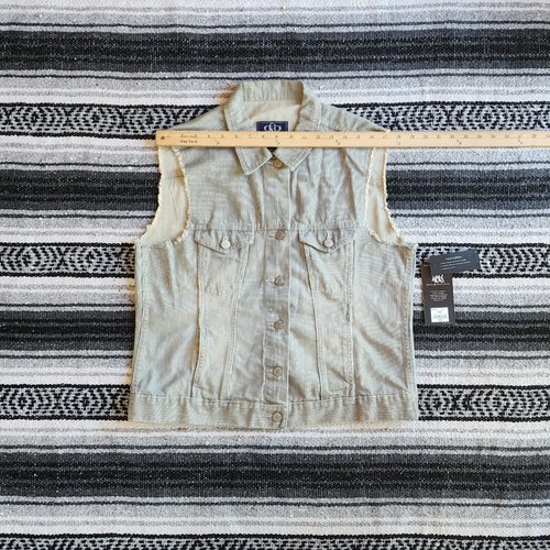 NWT Rock & Republic Sz XL Button Front Gunshow Denim Vest Light Wash Striped - Picture 11 of 15