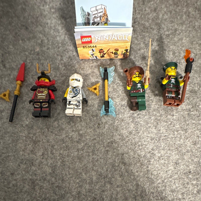 LEGO NINJAGO Masters of Spinjitzu Minifigure Lot w/ Weapons & Accessories 853544