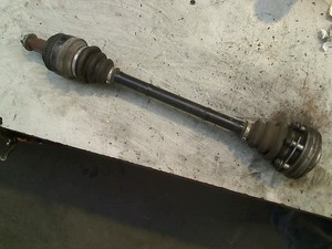 ANTRIEBSWELLE LINKS HINTEN BMW 1 serie (E87/87N) 2005 7533445