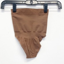 Skims Women's Seamless Sculpt Mid Waist Thong Cocoa Size Small