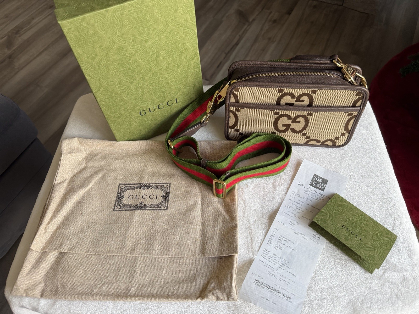 Gucci GG Logo Zip Crossbody Pouch Small Green-Red Web Strap w/ Dust Bag